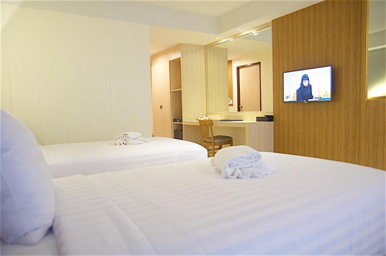 Jolly Suites & Spa Thapra กรุงเทพมหานคร ภายนอก รูปภาพ